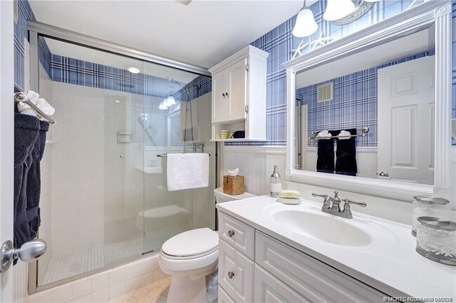 Building Photo - 2950 SE Ocean Blvd