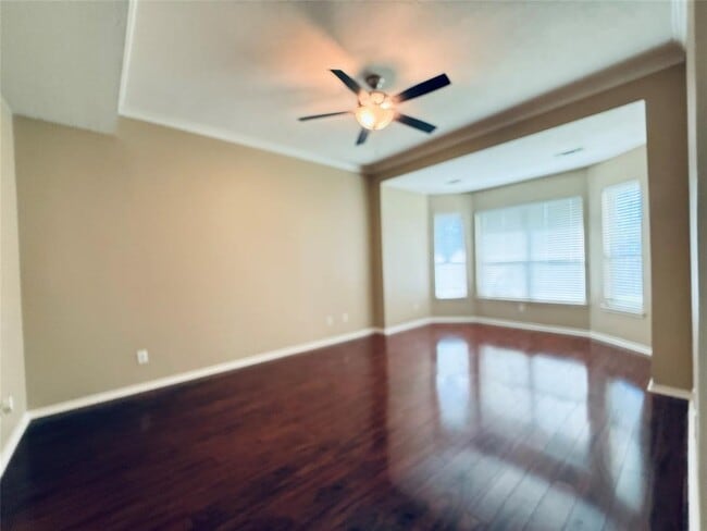 Building Photo - 2110 Winding Springs Dr