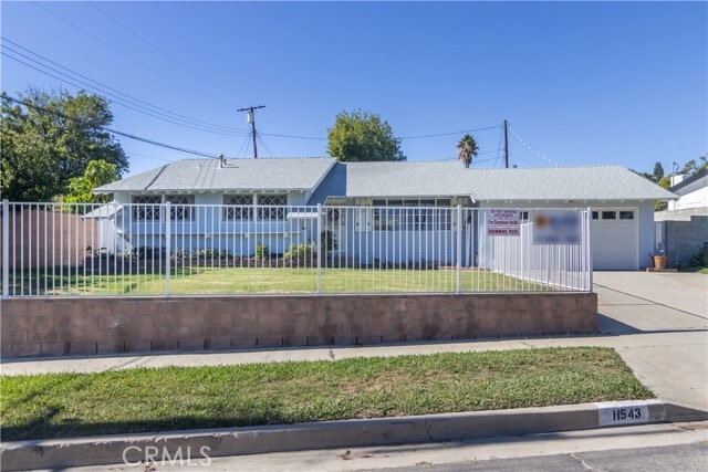 Building Photo - 11543 Swinton Ave