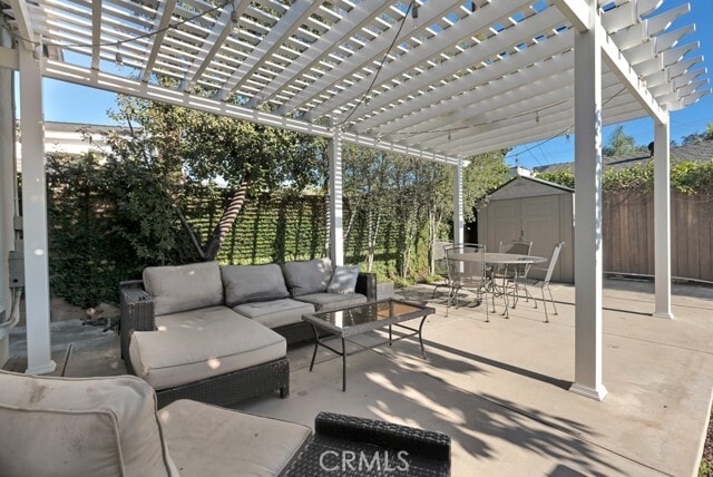 Building Photo - 626 Roselli St