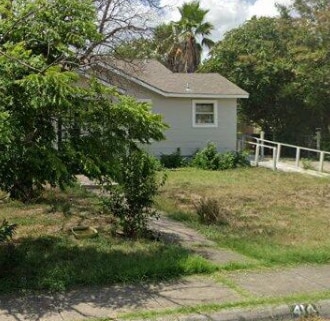 Building Photo - 414 W Wildwood