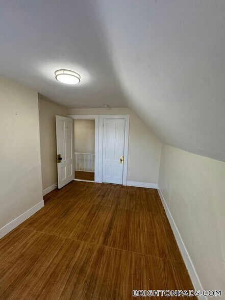 Building Photo - 42 Winship St