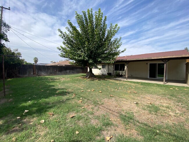 Building Photo - 2609 W Griffith Way