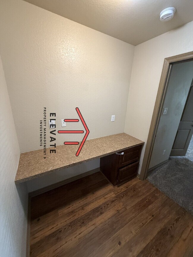 Building Photo - 208 Stewart Bend Ct