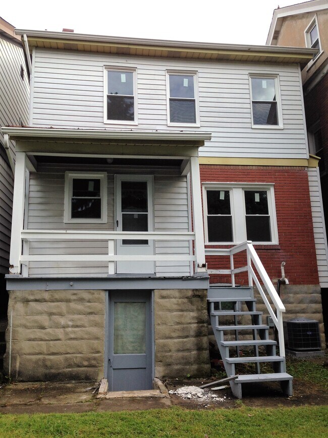 Building Photo - 435 Eureka St