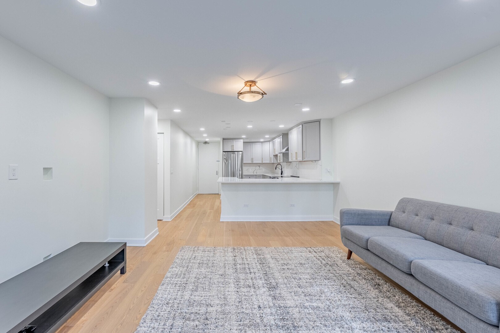 Building Photo - 405 N Wabash Ave