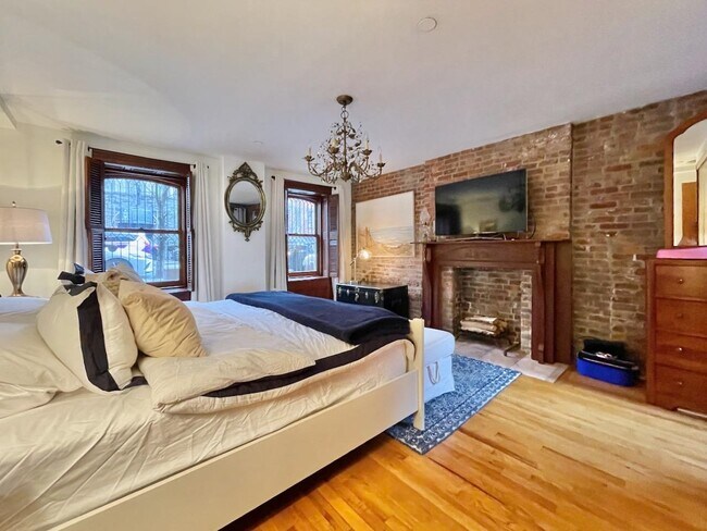 Building Photo - 448 Jersey Ave