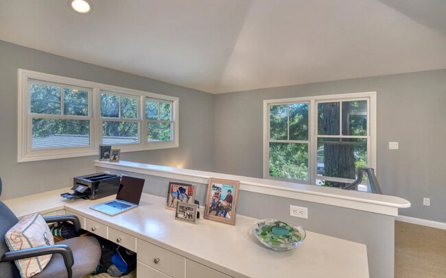 Building Photo - Woodside Classic 3 Bedroom on Beautiful Park Like Yard