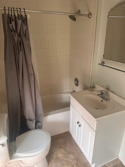 Building Photo - 1231 Jackson St