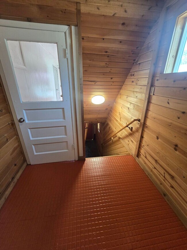 Building Photo - 3334 Michigan St