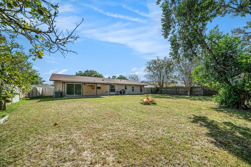 Building Photo - 1804 Orange Hill Dr