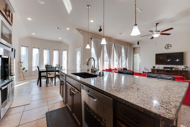 Building Photo - 2013 Granite Pass Dr