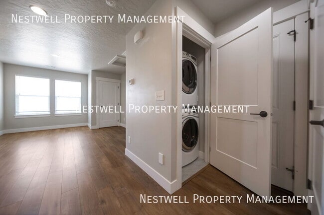 Building Photo - 11191 S Old Bridge Rd