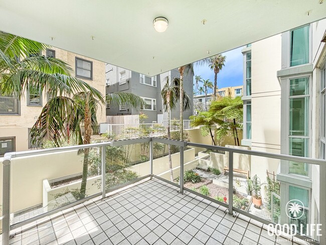 Building Photo - STUNNING 2 BED/2 BATH CONDO AVAILABLE IN THE DISCOVERY BUILDING IN CORTEZ HILL!