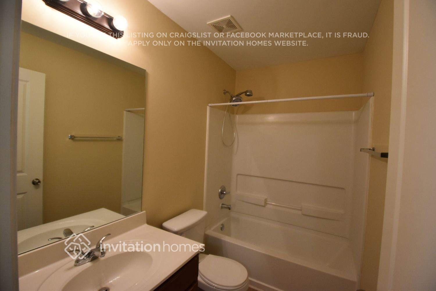 Building Photo - 166 Forrest Hills Dr