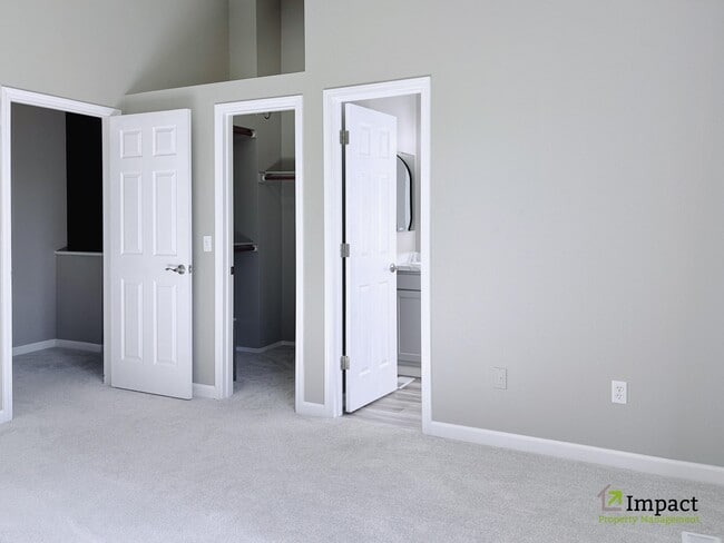 Building Photo - 18002 Becket Dr