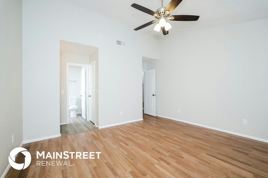 Building Photo - 2403 Covedale Ct