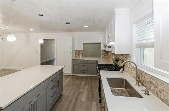 Building Photo - 4302 Glenhaven Dr