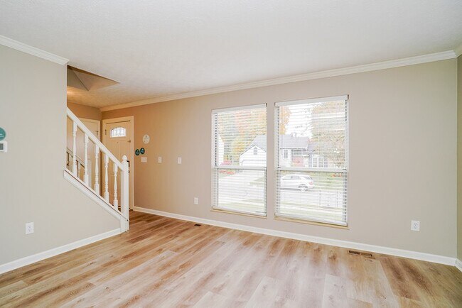Building Photo - 7793 Cedar Ridge Dr