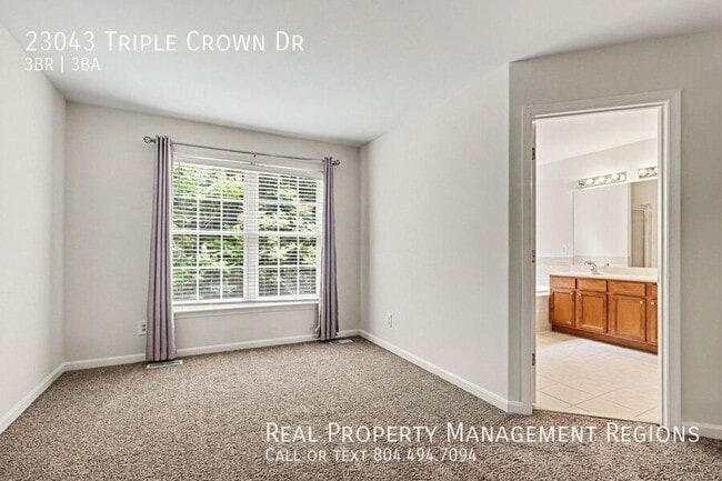 Building Photo - 23043 Triple Crown Dr
