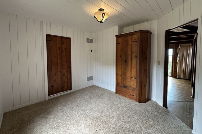 Building Photo - Amazing custom log home with breathtaking ...