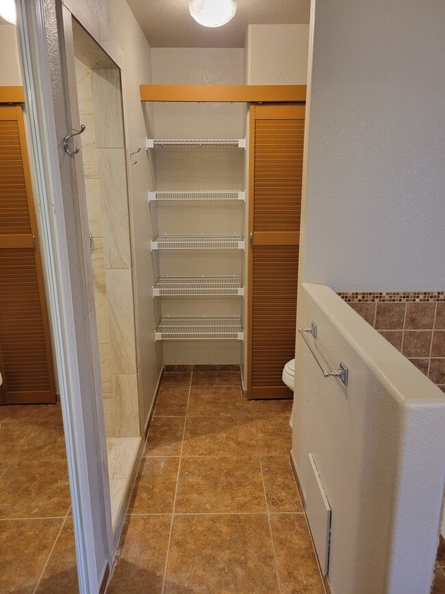 Building Photo - Beautiful 3 bedroom/2 Bath Home!