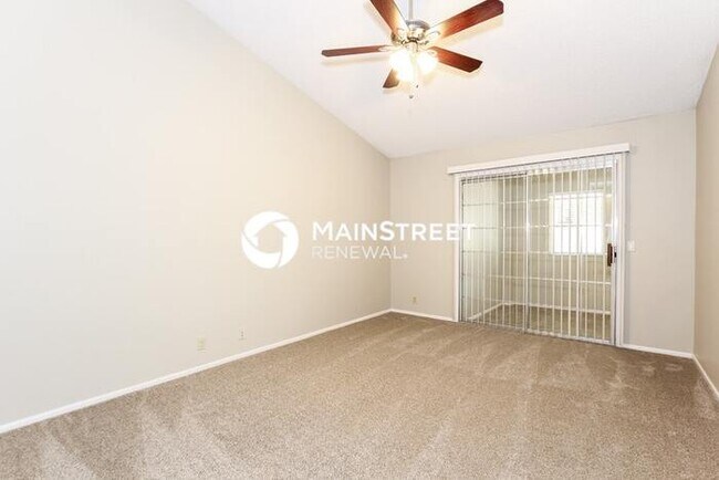 Building Photo - 3 Bedroom Pet-Friendly Home in Glendale, AZ with Main Street Renewal
