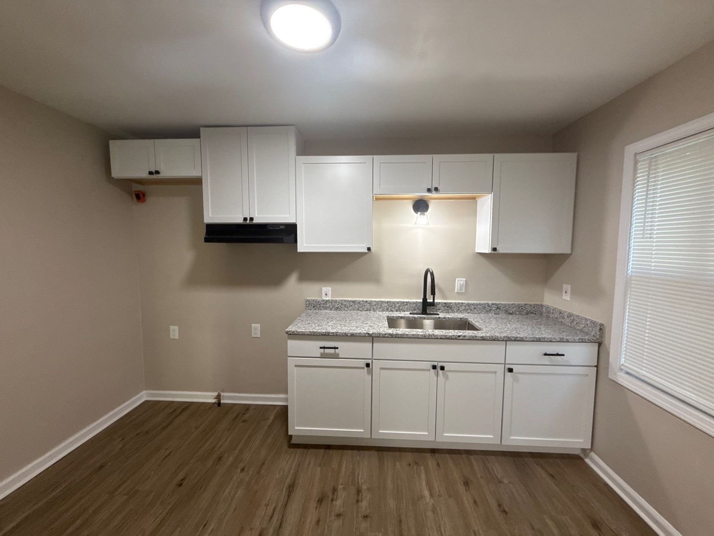 Building Photo - Freshly Renovated Single Family Home In Detroit Ready For Section 8 Lease!