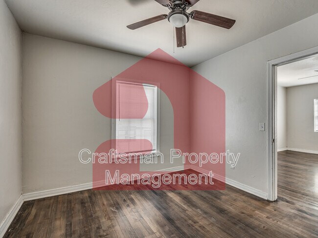 Building Photo - 704 NW 92nd St