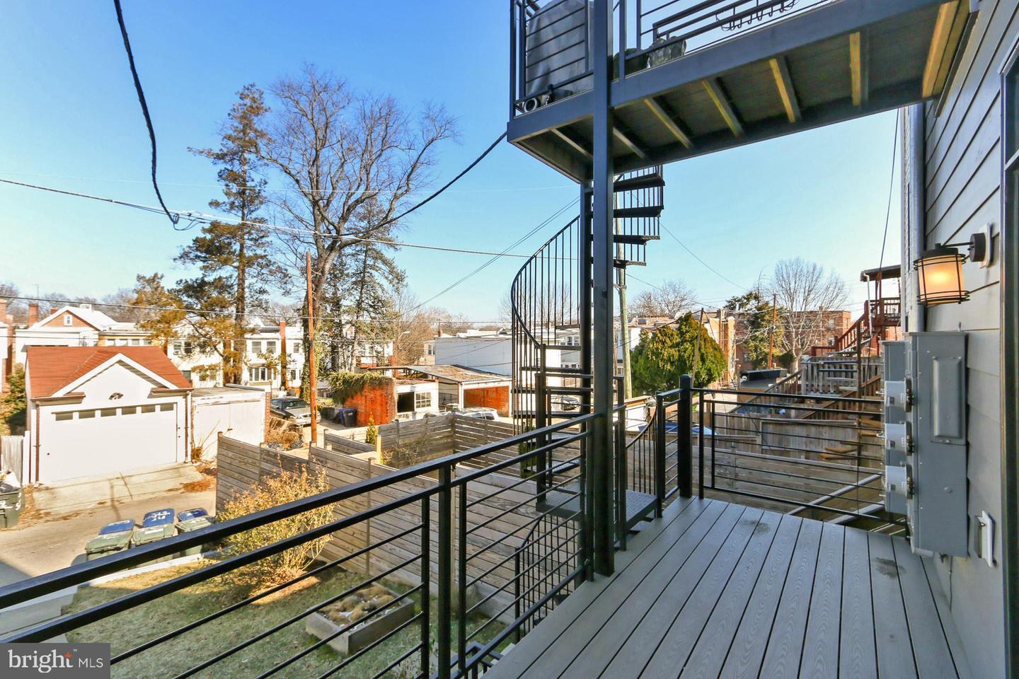 Building Photo - 523 Longfellow St NW