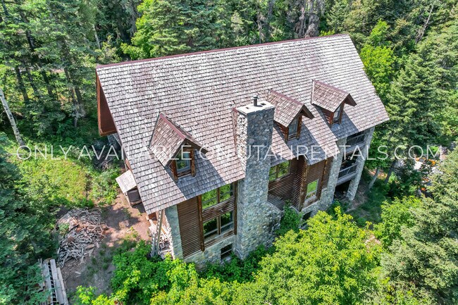 Building Photo - 2718 Stewart Rd