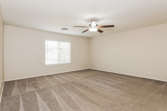 Building Photo - 4966 E Magnus Dr