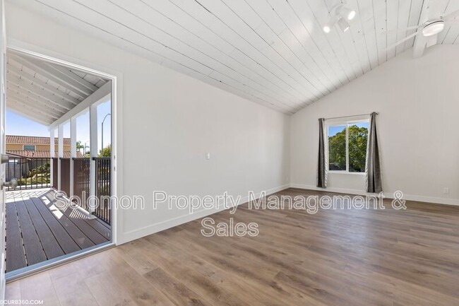 Building Photo - 315 Cerro St