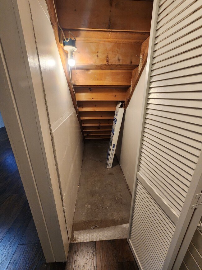 Building Photo - Very Large 3BR, 3BTH Near Black Bay Park in Post Falls