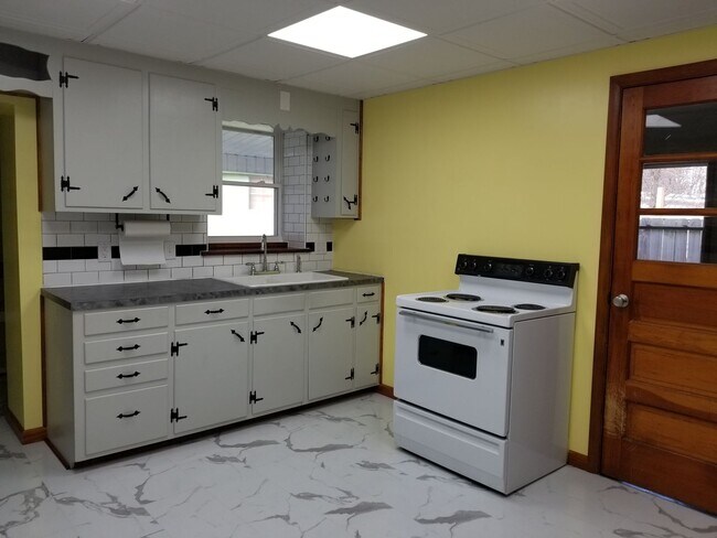 Building Photo - 222-224 Cleveland Ave.