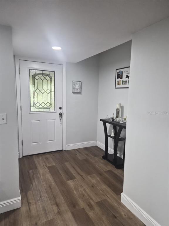 Building Photo - 1055 Kensington Park Dr