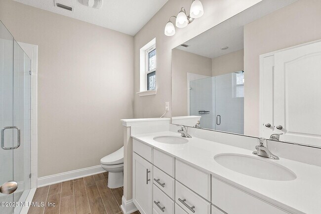 Building Photo - 42 Thistleton Wy