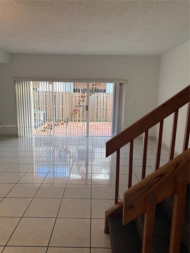 Building Photo - 11864 SW 99th St