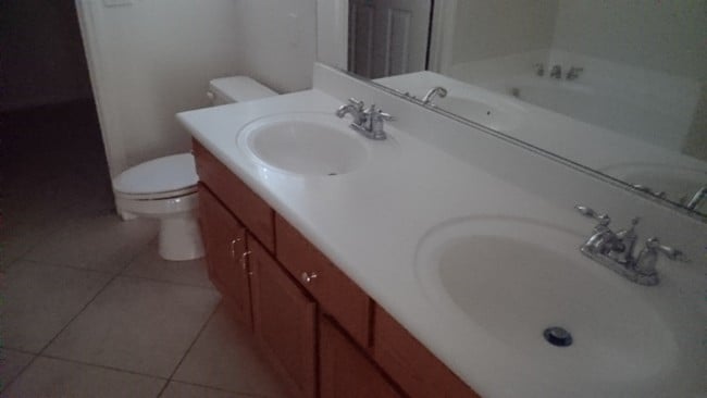 Building Photo - 6618 Rumba Ct