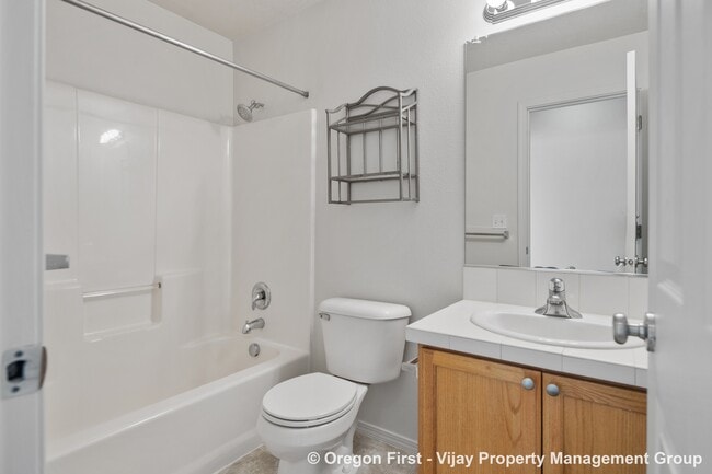 Building Photo - 17097 SW Glen Park Ct