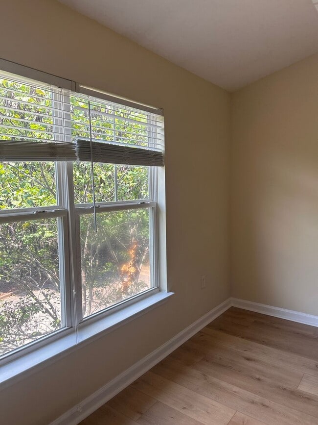 Building Photo - 03-208 Cook