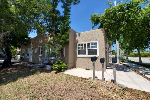 Building Photo - 301 Central Dr