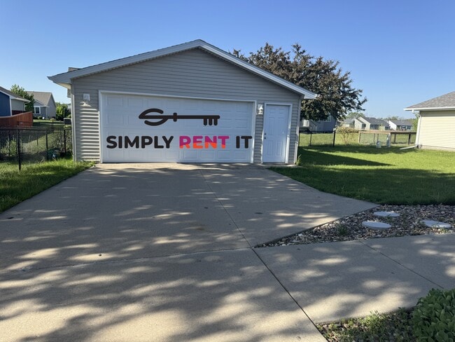 Building Photo - All Utilities Included, 1 Bed, New Renovation, Lower Level