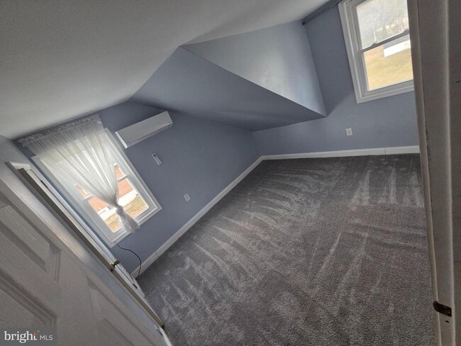 Building Photo - 4227 Cambridge St