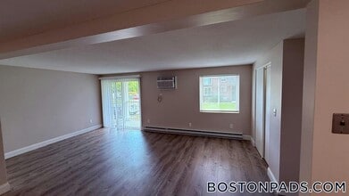 Building Photo - 310 Thompson Rd