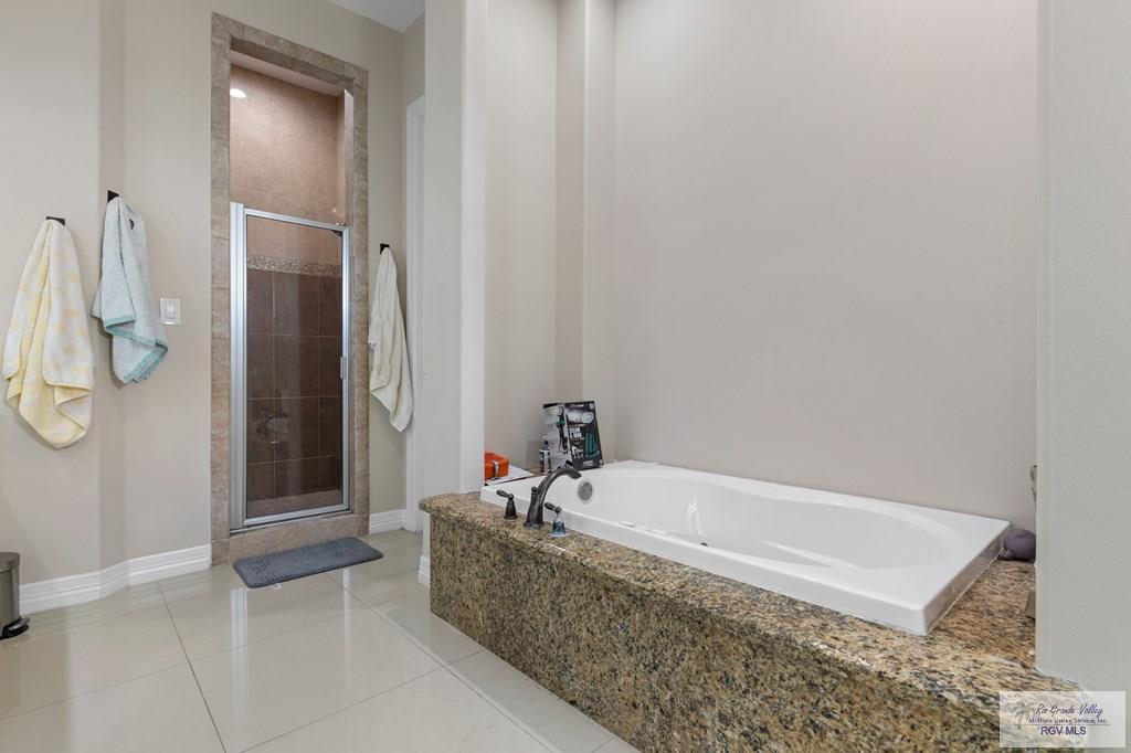 Building Photo - 6012 Wendy Lue Ct