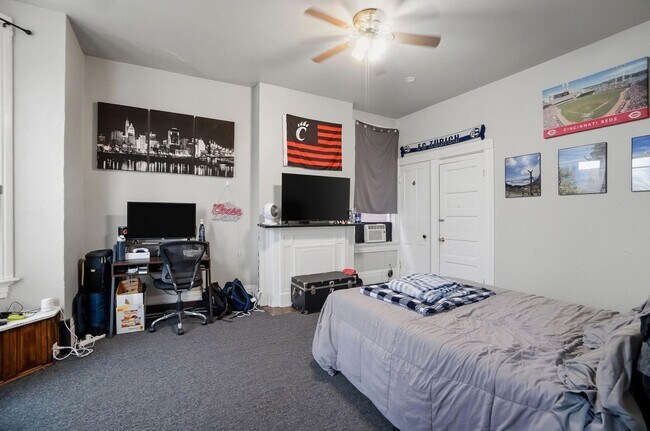 Building Photo - 6 bed/2 bath on Wheeler St., Mins. from UC for Only $650/pp ($3900/mo)!