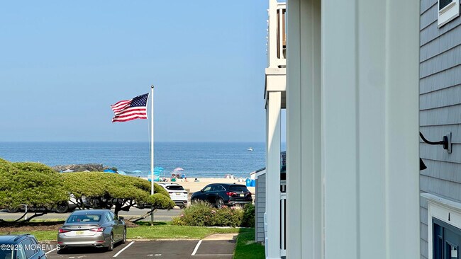 Building Photo - 709 Ocean Ave