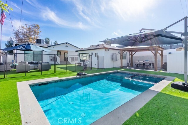 Building Photo - 5629 Natick Ave