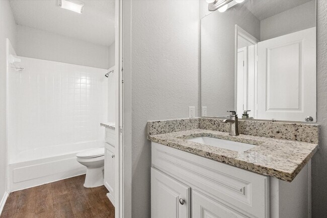 Building Photo - Affordable South Fort Worth Half Duplex